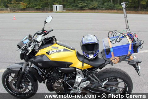 Les motos freinent moins fort que les voitures, assure la Sécurité routière