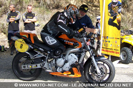 Dark Dog Moto Tour 2006 Toulon - Toulon : extérieur jour, première !