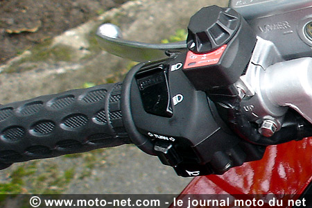 ESSAI HONDA VFR 800 ABS : c'est reparti pour 20 ans ?