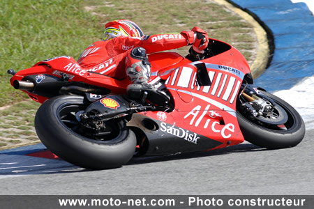 Essais MotoGP Sepang II : Les Suzuki harcèlent le Doctor