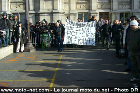 Stationnement non gênant : les motards demandent à la police de se montrer tolérante