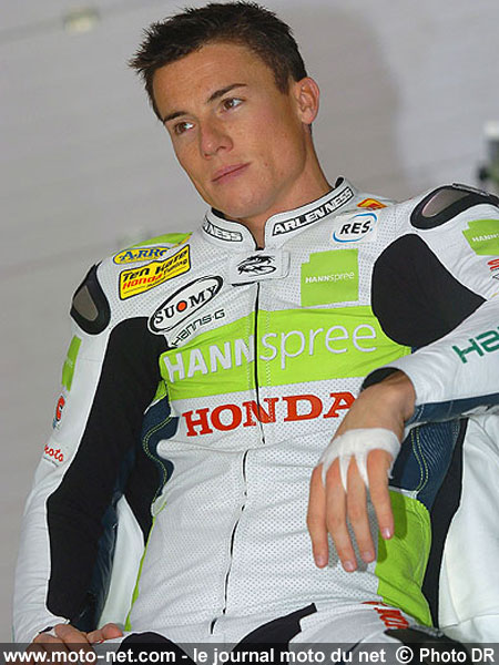 Le Superbike vu de l'intérieur - Grande-Bretagne Silverstone 2007 : quel avenir pour Toseland ?