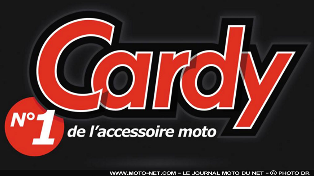 Cardy collecte d'anciens vêtements pour la Croix-Rouge