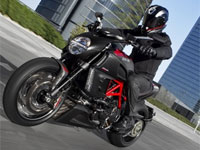 Le mois d'avril sera rouge Ducati !