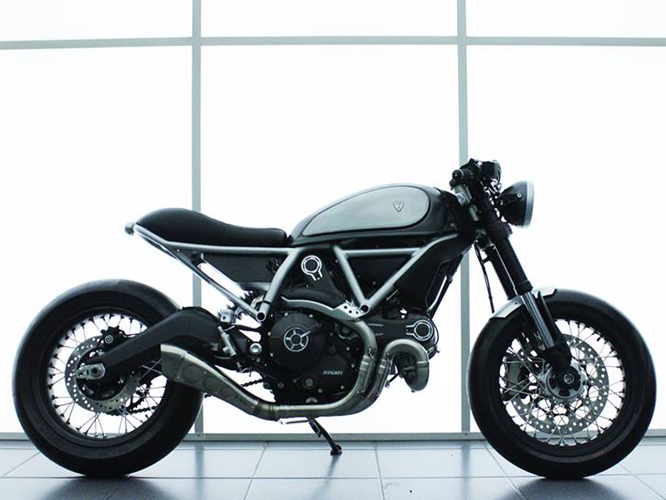 Prépa moto : à Rouen, la Ducati Scrambler passe en mode Café Racer