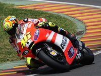 Une Ducati GP11.1 pour Rossi avec le cadre de la GP12