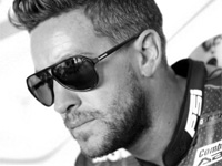 Simon Andrews trouve la mort pendant la North West 200...