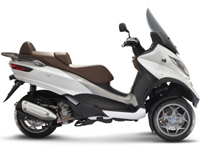 Le nouveau MP3 LT ABS-ASR disponible en 300 cc