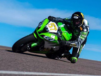 Une ZX-10R mate les Multistrada 1200 à Pikes Peak