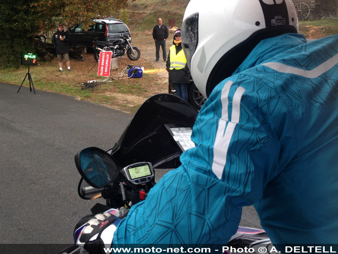 Moto Tour J4 - Boulazac - Le Puy : roulons sous la pluie...