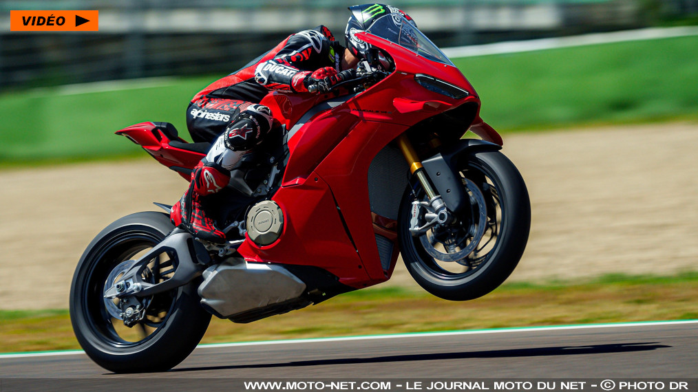 Ducati abandonne à nouveau le monobras sur la Panigale V4 2025 !